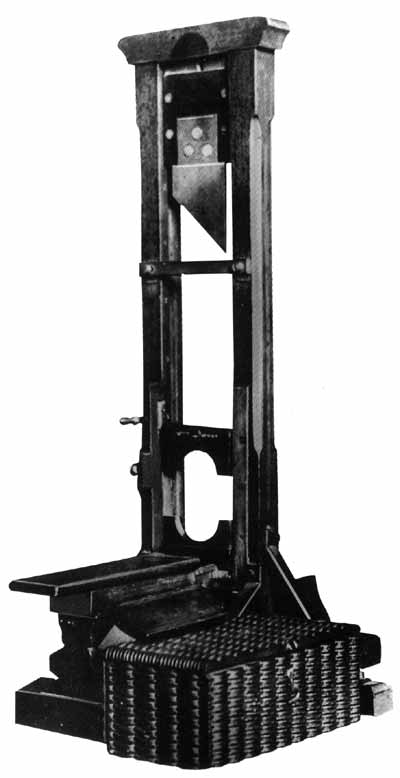 guillotine191.jpg