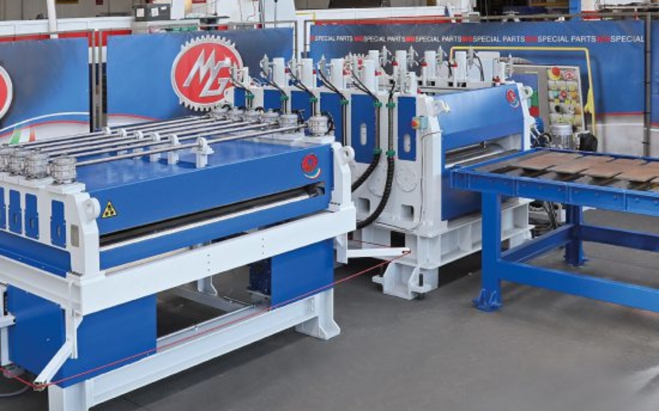 Plate straightening machine07